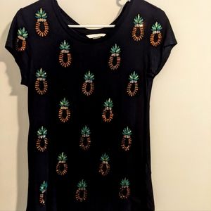 Pineapple embroidered black shirt sleeve shirt